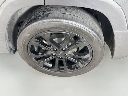 Used 2021 GMC Terrain SLT w/ Elevation Edition image 29