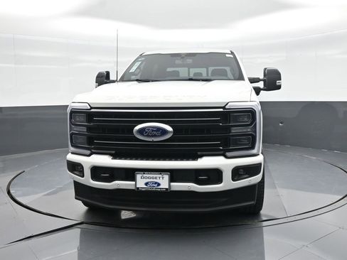 New 2026 Ford F250 Platinum w/ FX4 Off-Road Package image 17