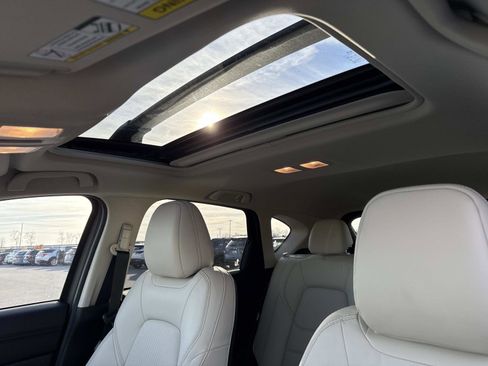 Used 2023 MAZDA CX-5 AWD 2.5 S w/ Preferred Package image 3