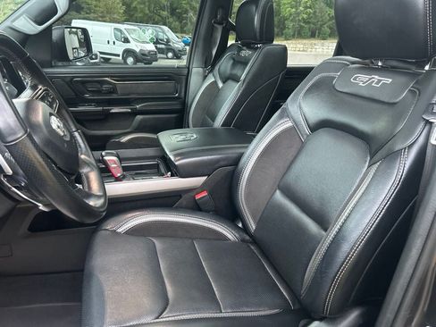 Used 2022 RAM 1500 Laramie AWD/4WD image 14