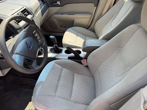 Used 2010 Ford Fusion S FWD image 14