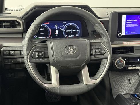 Used 2025 Toyota Tacoma TRD Off-Road image 30