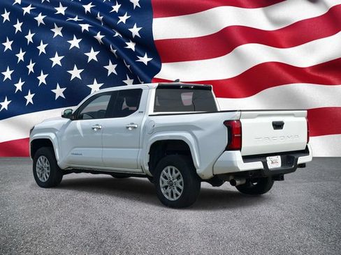 Used 2024 Toyota Tacoma SR5 RWD image 10