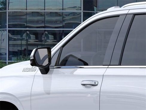 New 2026 Chevrolet Tahoe High Country w/ Sun And Tow Package RWD image 12