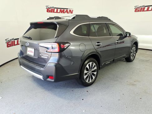 Used 2025 Subaru Outback Touring AWD/4WD image 7