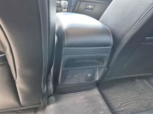 Used 2021 Ford Ranger Lariat w/ Equipment Group 501A High RWD image 12