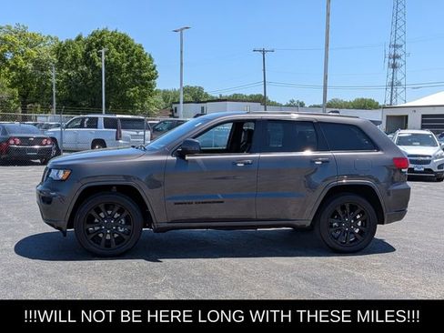 Used 2020 Jeep Grand Cherokee Altitude AWD/4WD image 5