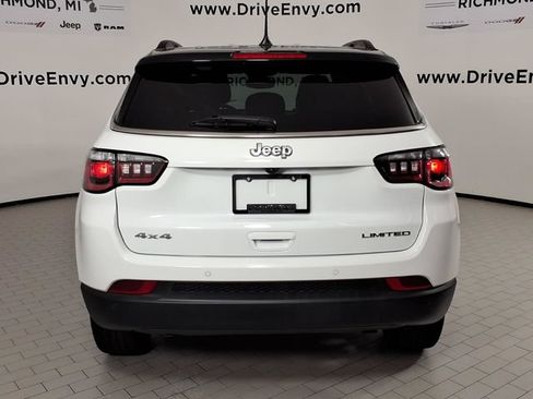Used 2025 Jeep Compass Limited AWD/4WD image 5