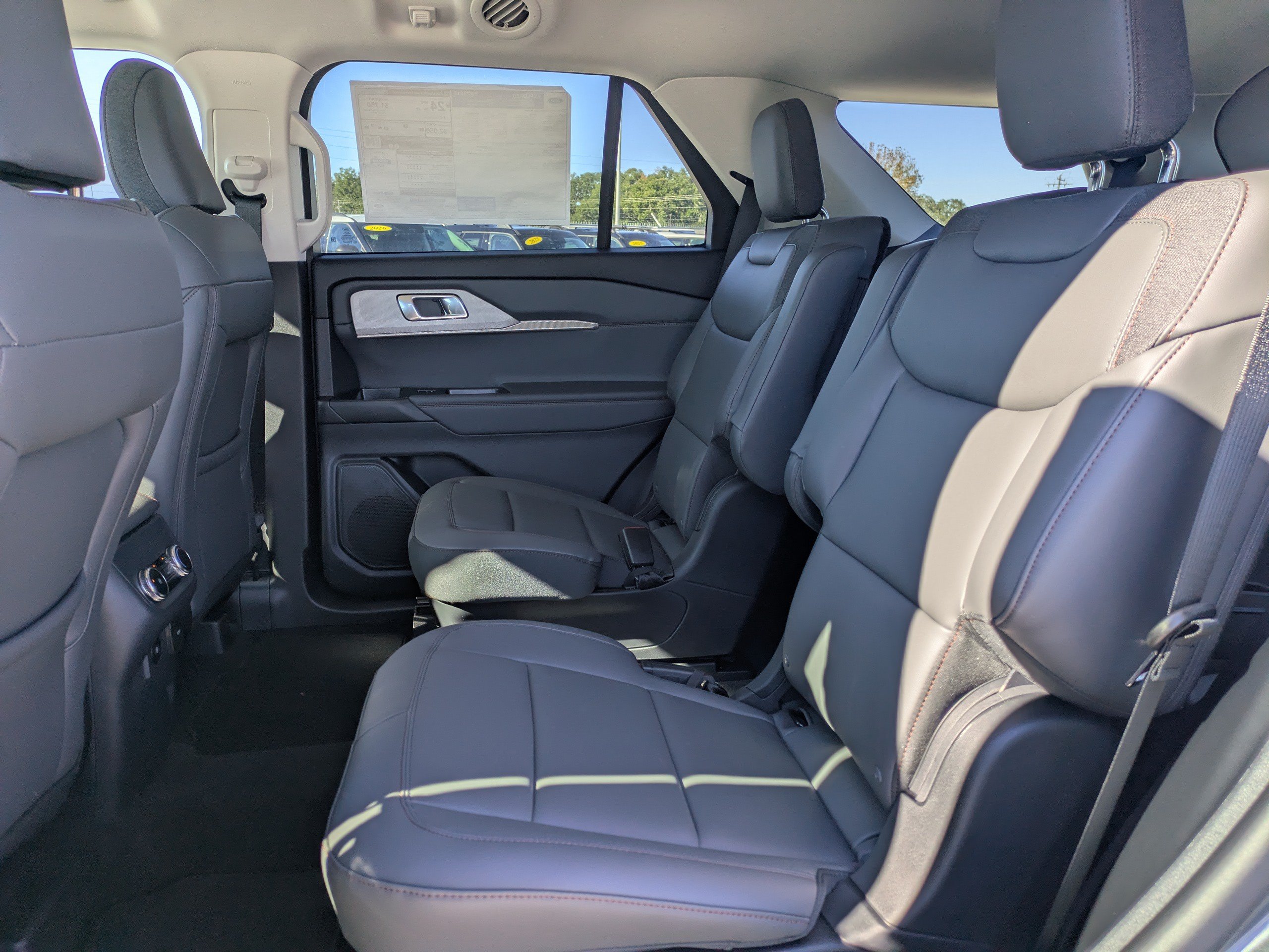 New 2026 Ford Explorer Active w/ Active Comfort Package RWD image 13