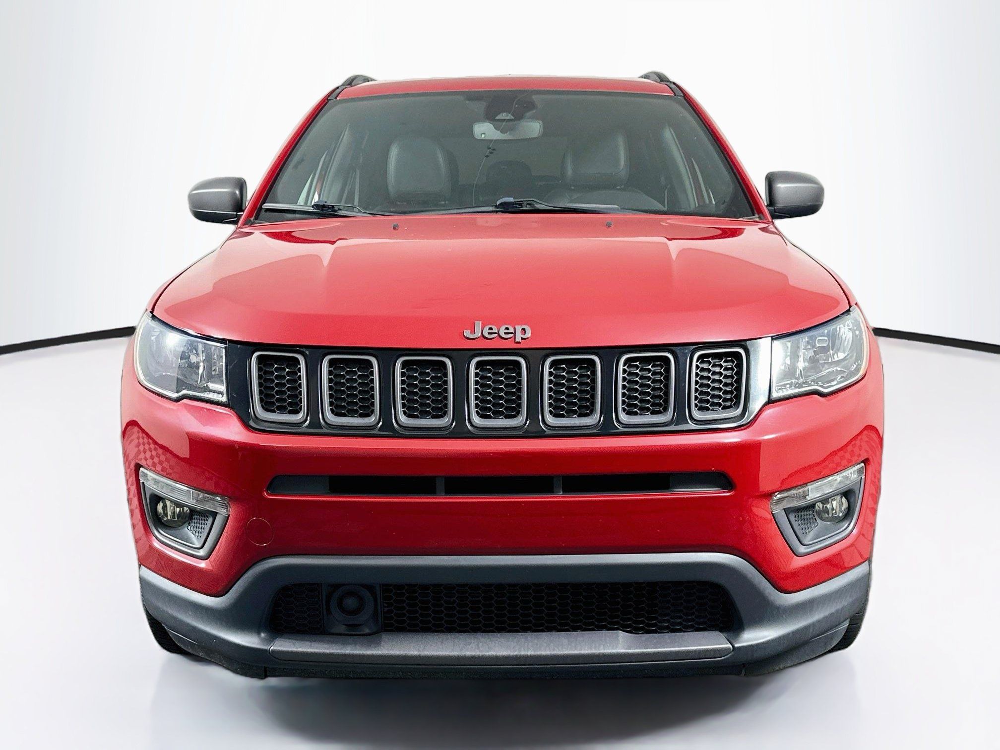 Used 2021 Jeep Compass Latitude w/ Sun and Sound Group FWD image 2