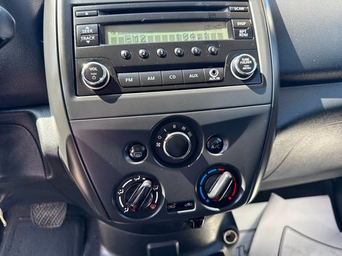 Used 2017 Nissan Versa S Plus image 18