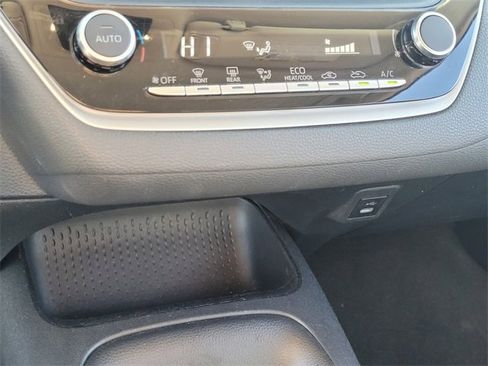 Used 2024 Toyota Corolla LE image 20