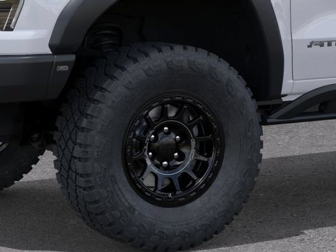 New 2026 GMC Canyon AT4X w/ AT4X AEV Edition AWD/4WD image 10