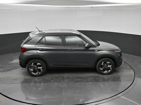 New 2026 Hyundai Venue SEL FWD image 31
