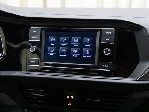 Certified 2024 Volkswagen Jetta Sport FWD image 22