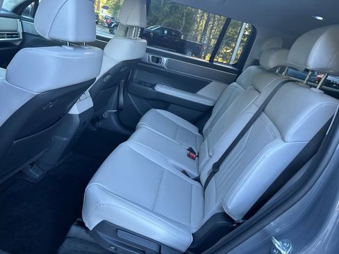 Used 2025 Hyundai Santa Fe SEL image 21