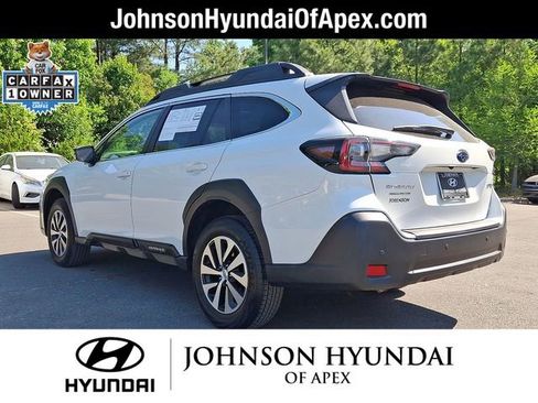 Used 2023 Subaru Outback Premium AWD/4WD image 26