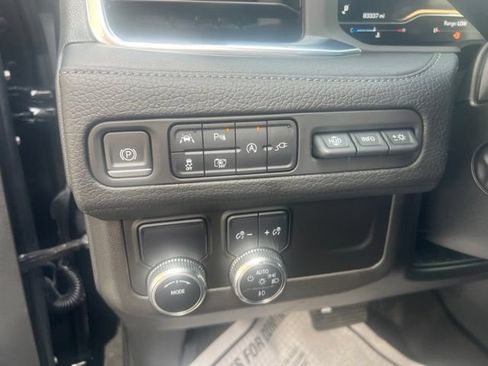 Used 2022 GMC Yukon Denali RWD image 20