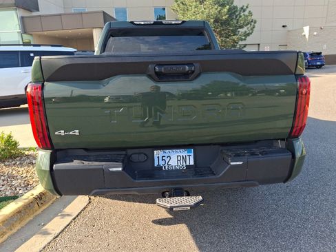 Used 2022 Toyota Tundra SR5 AWD/4WD image 5