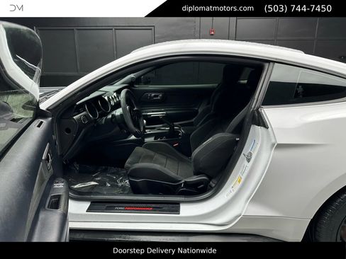 Used 2017 Ford Mustang Shelby GT350 image 15