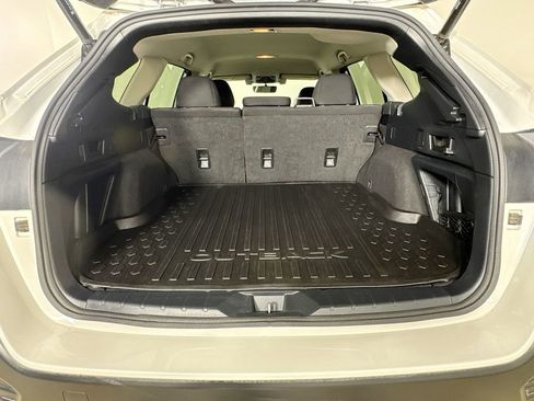 Used 2020 Subaru Outback Premium AWD/4WD image 23