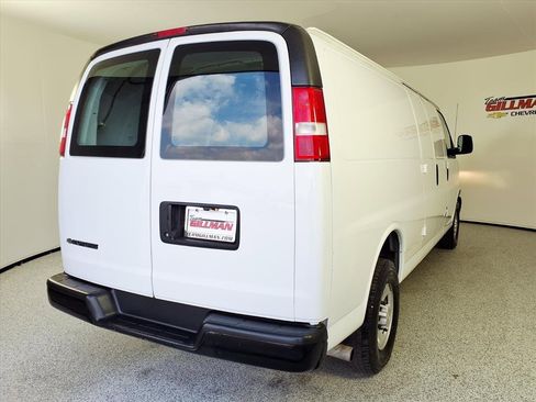 Used 2021 Chevrolet Express 2500 Extended w/ Driver Convenience Package image 7
