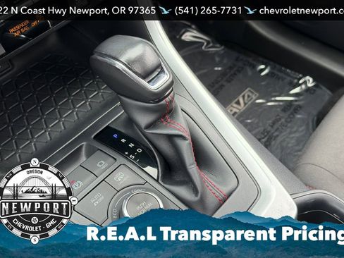 Used 2022 Toyota RAV4 SE w/ Weather & Moonroof Package image 21