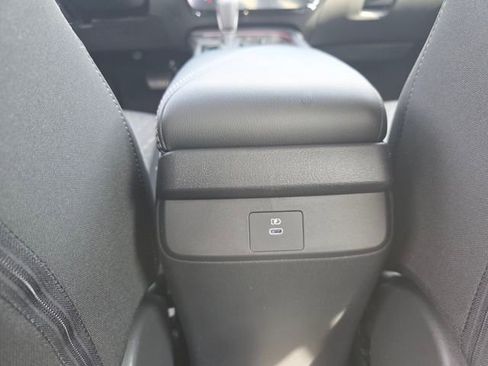 New 2026 Nissan Sentra SV w/ SV Convenience Package FWD image 20
