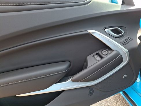 Used 2022 Chevrolet Camaro SS RWD image 14
