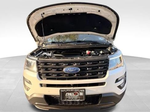 Used 2017 Ford Explorer Sport w/ Equipment Group 401A image 29