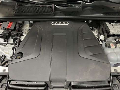 Used 2023 Audi Q7 2.0T Premium Plus w/ Premium Plus Package AWD/4WD image 29