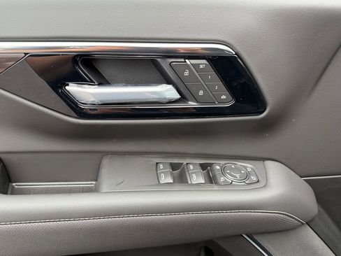 New 2026 Chevrolet Tahoe Premier AWD/4WD image 11
