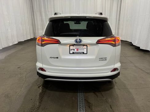 Certified 2016 Toyota RAV4 Limited AWD/4WD image 5