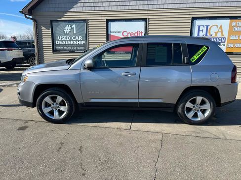 Used 2014 Jeep Compass Latitude image 8
