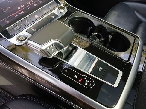 Used 2025 Audi Q7 3.0T Premium Plus image 24