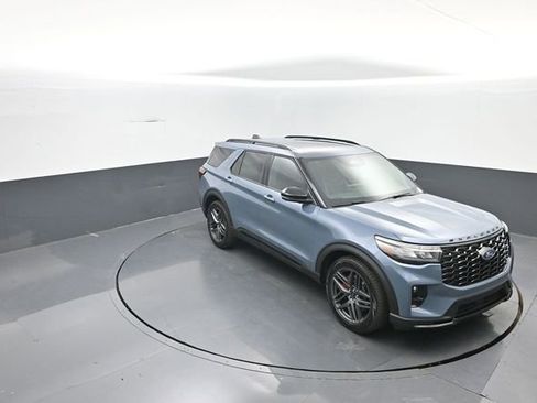 New 2026 Ford Explorer ST w/ Sun And Sound Package image 23