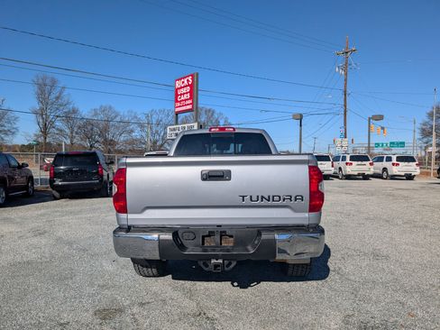Used 2014 Toyota Tundra SR5 w/ SR5 Upgrade Package image 8