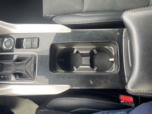 Used 2024 Mitsubishi Eclipse Cross SE image 13