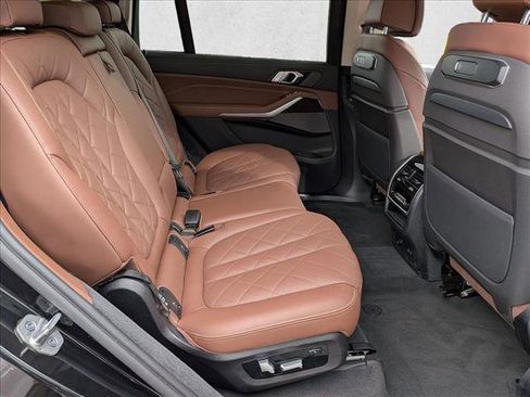 Certified 2023 BMW X7 xDrive40i w/ Premium Package image 24
