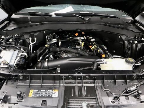 Certified 2025 Ford Explorer Active image 17
