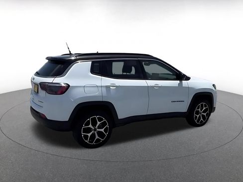 Used 2025 Jeep Compass Limited AWD/4WD image 14