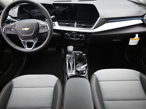 New 2026 Chevrolet Trax LT w/ Driver Confidence Package image 14