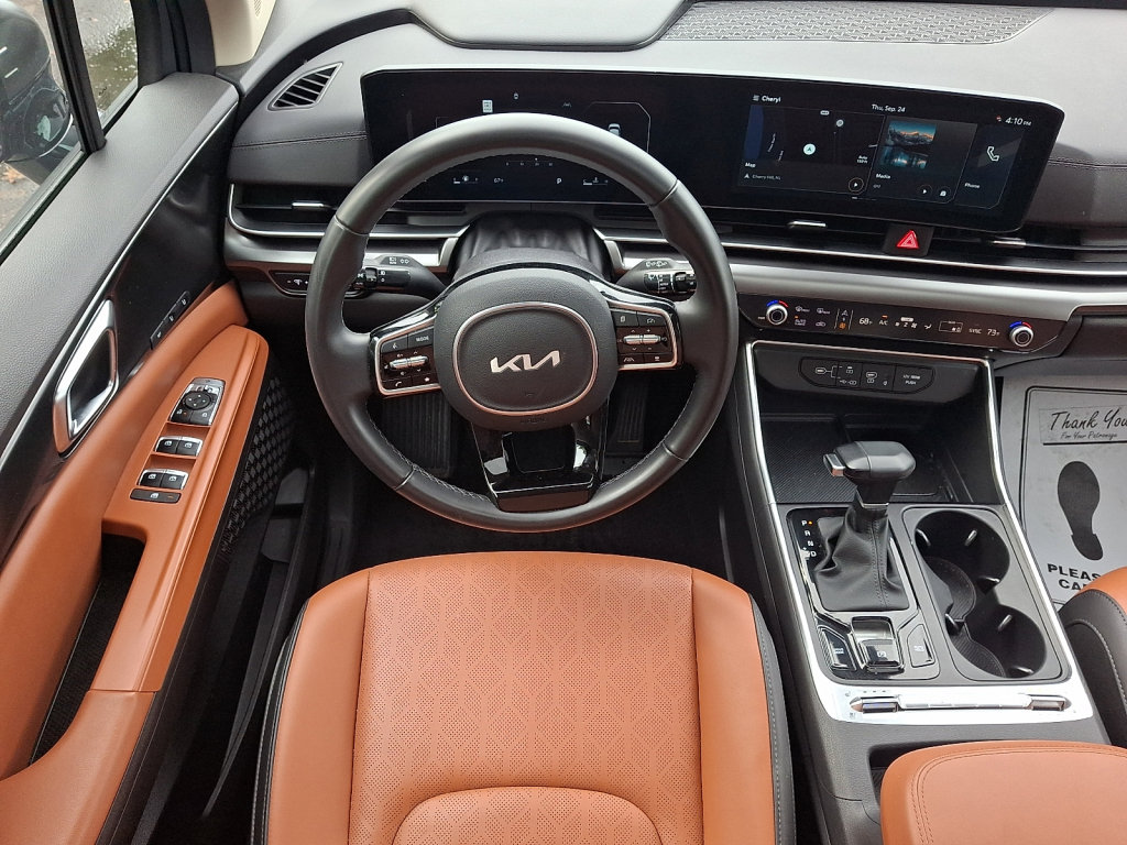 Used 2026 Kia Carnival SX w/ SX Dark Edition Package FWD image 27