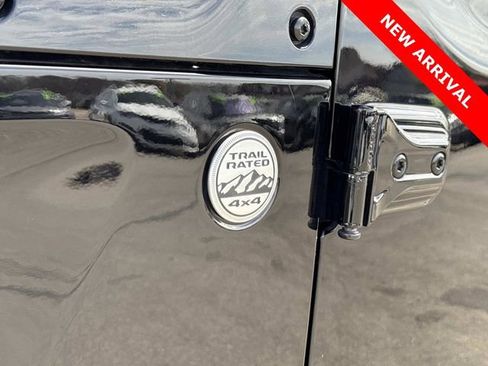 Used 2018 Jeep Wrangler Unlimited Sport S image 9