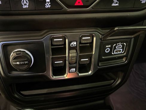 Used 2021 Jeep Wrangler Unlimited Sport AWD/4WD image 27