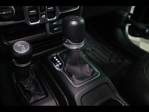 Used 2021 Jeep Wrangler Unlimited Sahara image 21