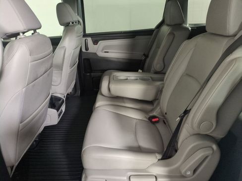 Used 2018 Honda Odyssey Touring image 24