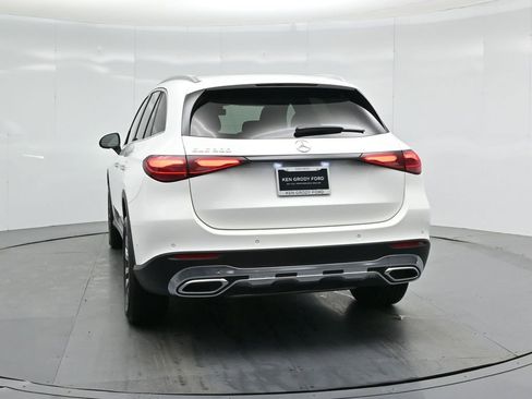 Used 2024 Mercedes-Benz GLC 300 image 26