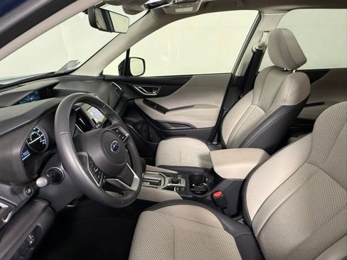 Used 2019 Subaru Forester Premium AWD/4WD image 30