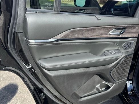 New 2025 Jeep Grand Cherokee L Overland w/ Advanced Protech Group III image 15